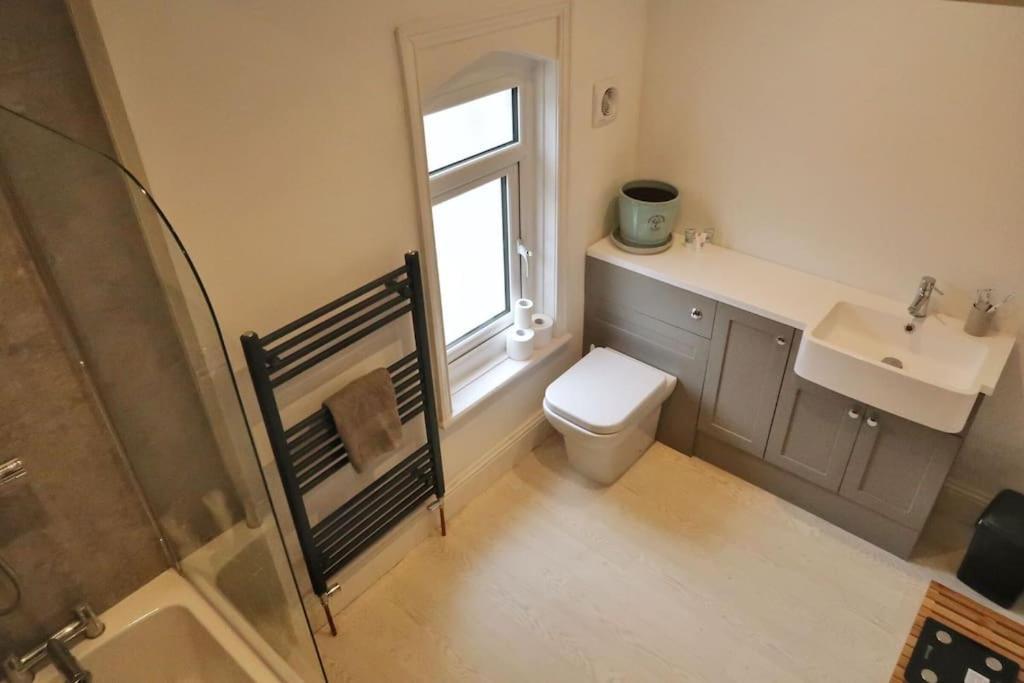 스카버러 Castle Manor, 4 Bed Seaside Retreat 아파트 외부 사진