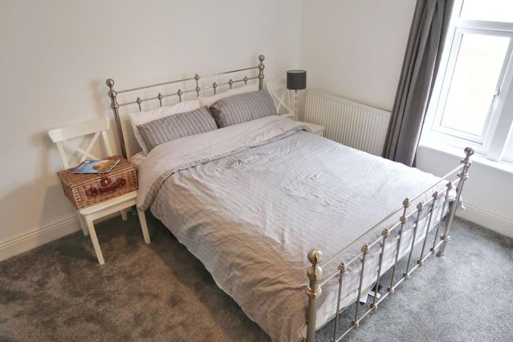 스카버러 Castle Manor, 4 Bed Seaside Retreat 아파트 외부 사진