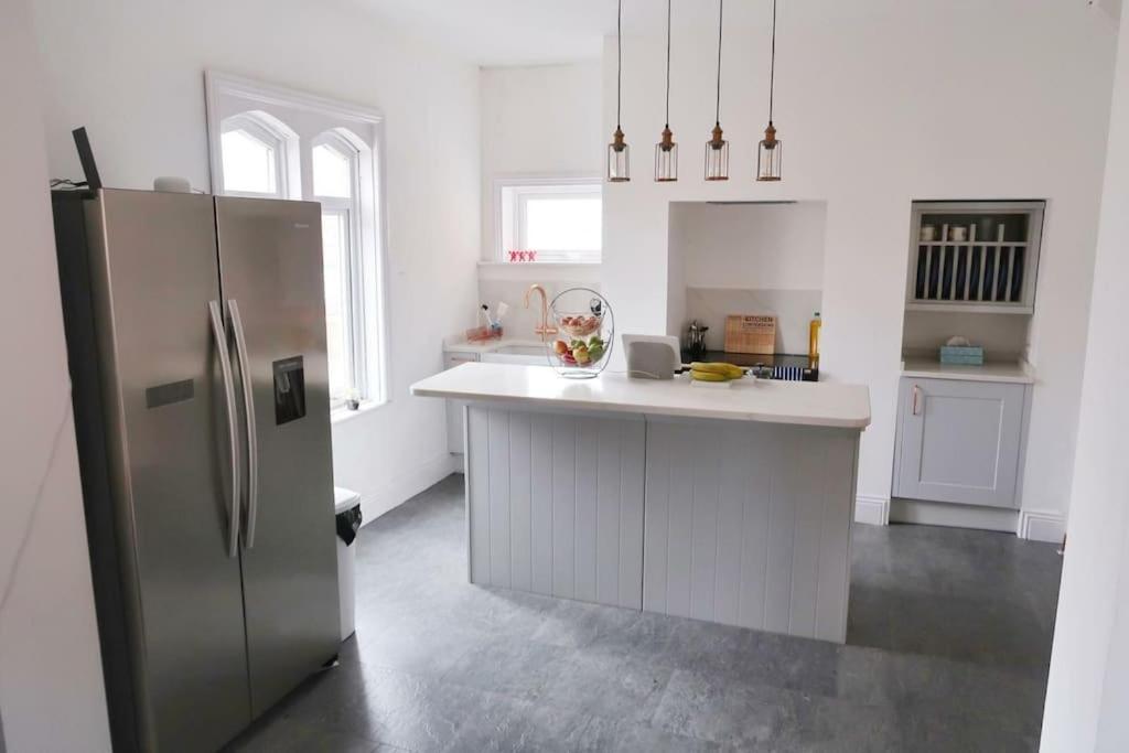 스카버러 Castle Manor, 4 Bed Seaside Retreat 아파트 외부 사진