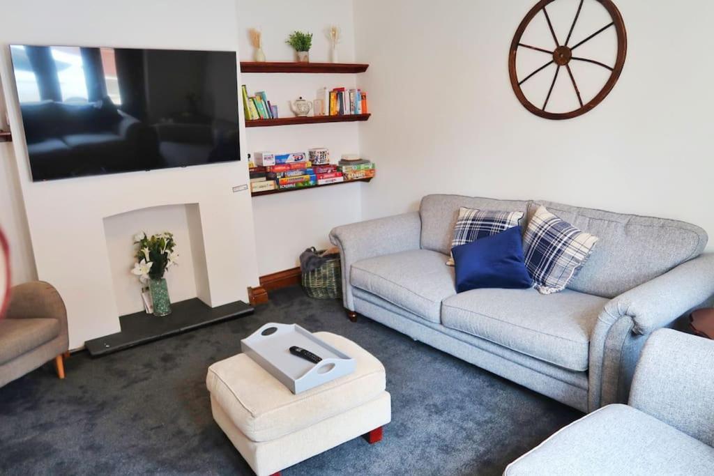 스카버러 Castle Manor, 4 Bed Seaside Retreat 아파트 외부 사진